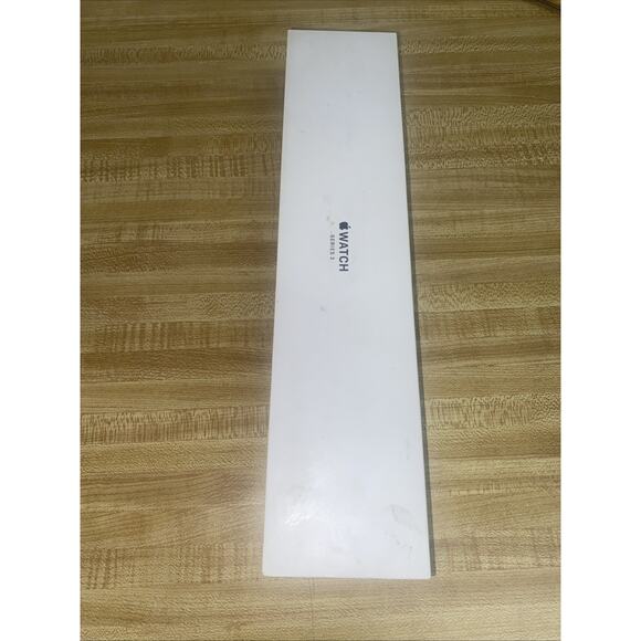 Apple Watch Series 3 W/ BOX 42mm Space Gray Aluminum-Sport Band Black *Read* - Picture 5 of 7